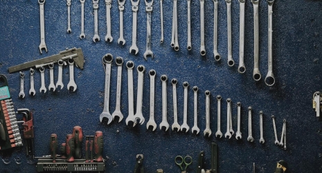 ¿Qué herramientas se emplean en trabajos de restauración de obras de arte?