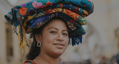 ¿Cómo integrar la moda actual en la decoración de una casa de forma sutil?